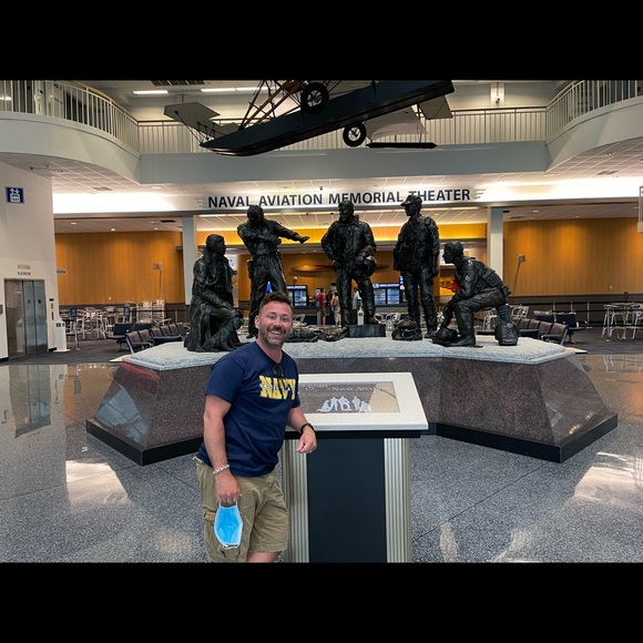 Meet your Posher, Bradley - Picture 2 of 9